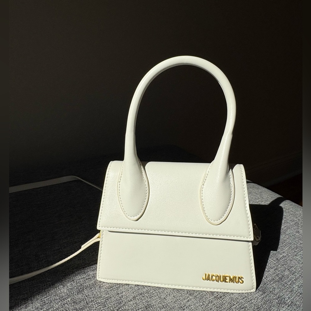 Jacquemus copy 'Le Chiquito Moyen'